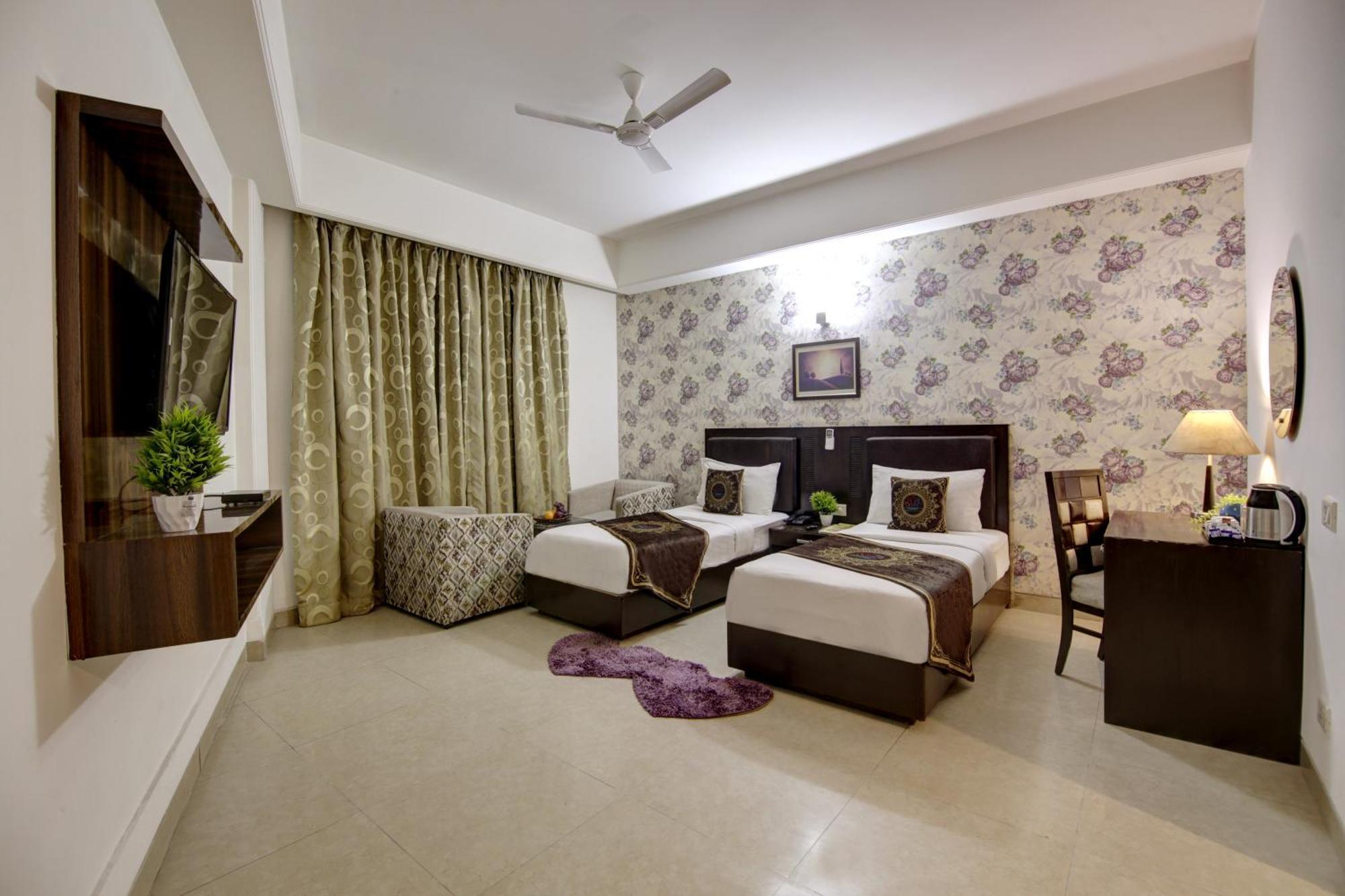 Hotel Venus Plaza New Delhi Luaran gambar