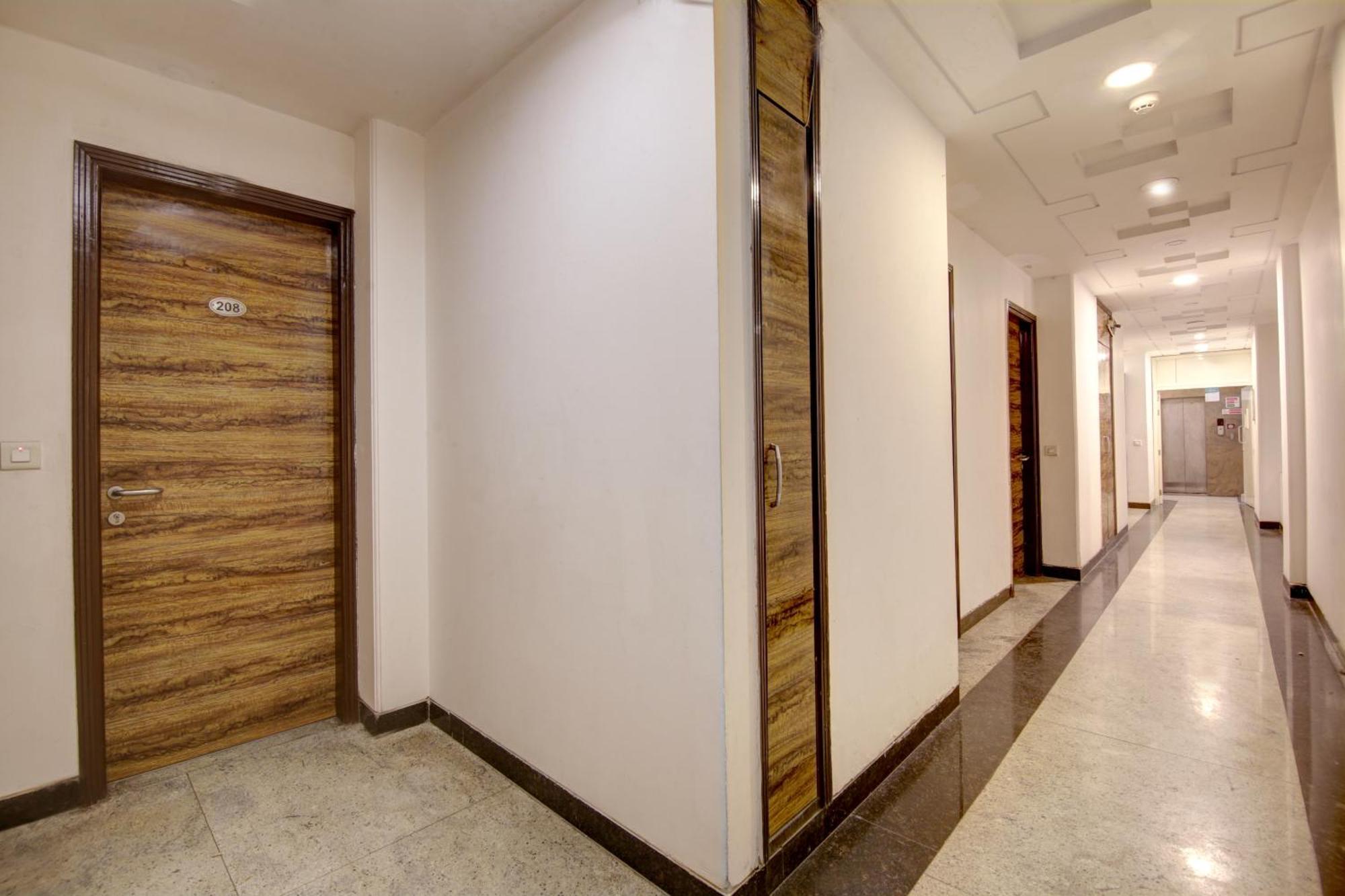 Hotel Venus Plaza New Delhi Luaran gambar