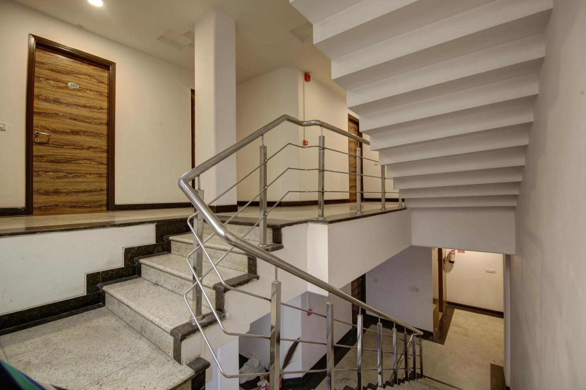 Hotel Venus Plaza New Delhi Luaran gambar