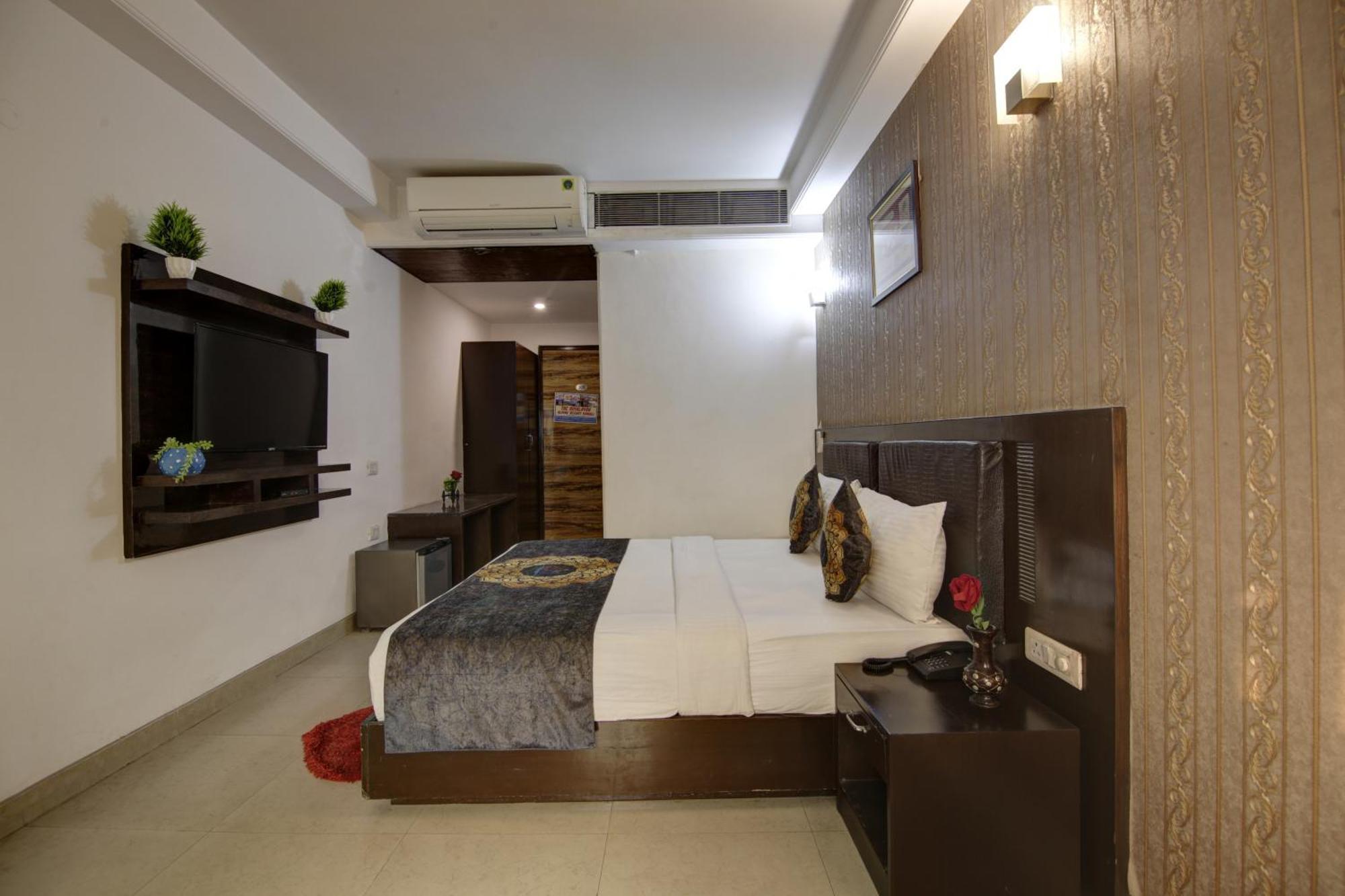 Hotel Venus Plaza New Delhi Luaran gambar