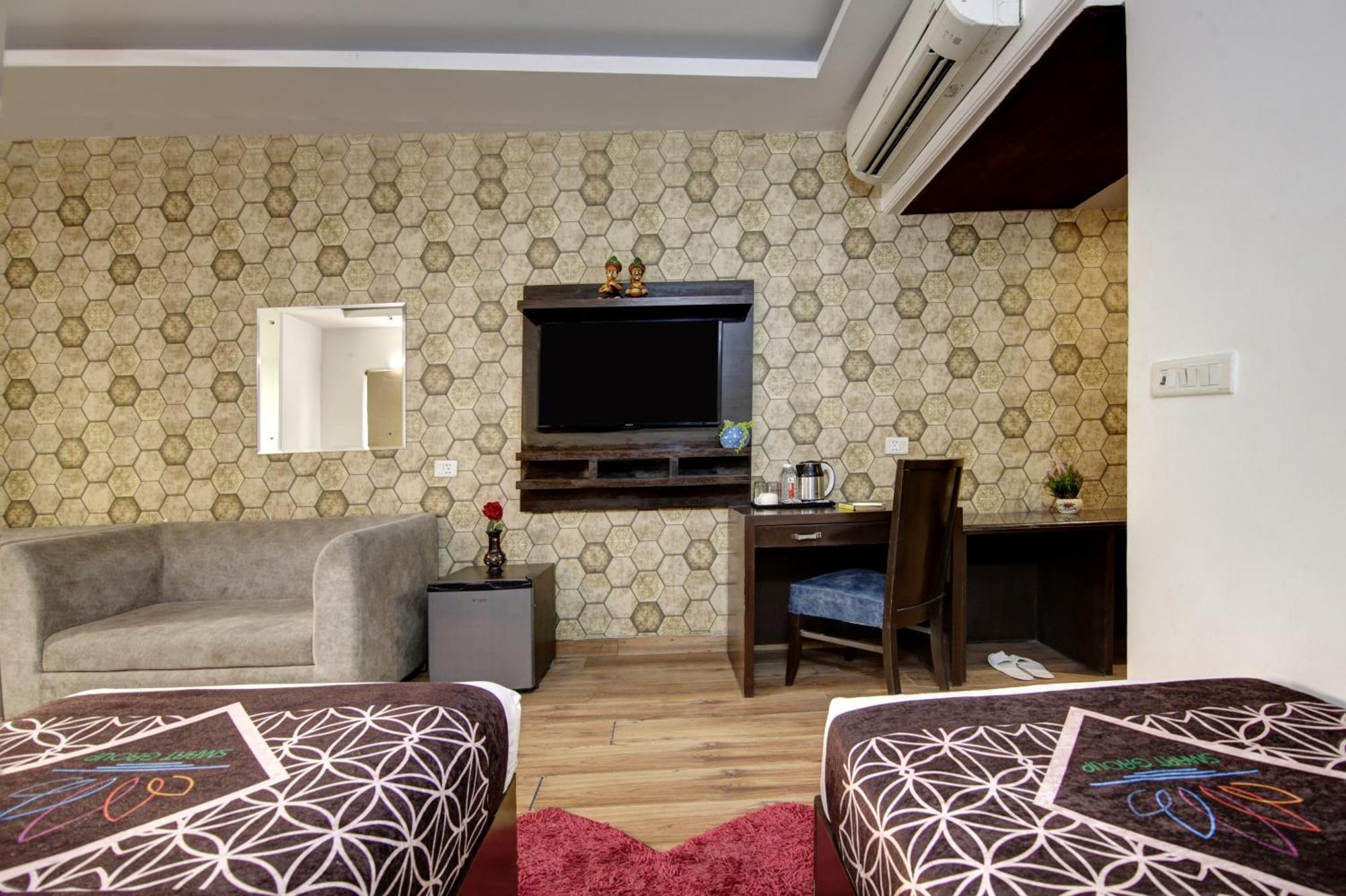 Hotel Venus Plaza New Delhi Luaran gambar